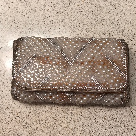 Pearl, faux crystal studded clutch - Picture 1 of 3